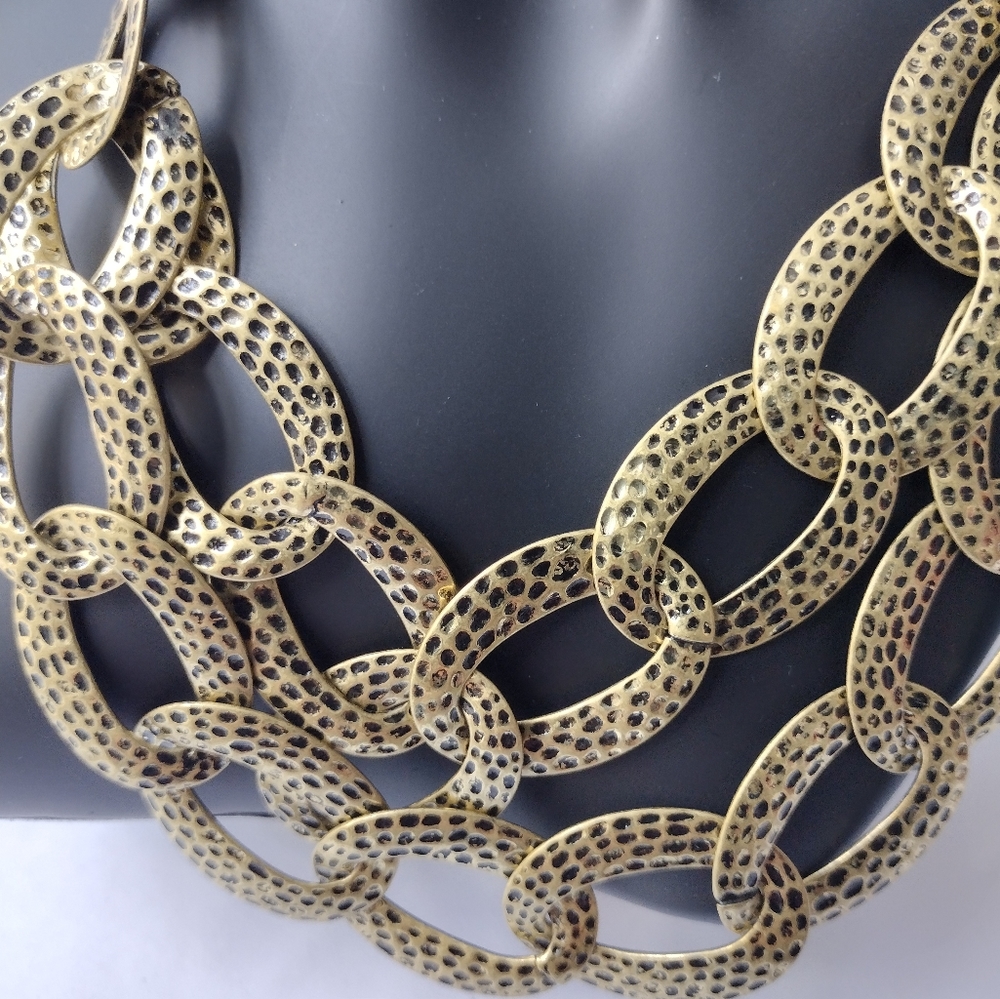 Avon Western Stars Hammered Brass Links Necklace Antiqued Gold Tone
